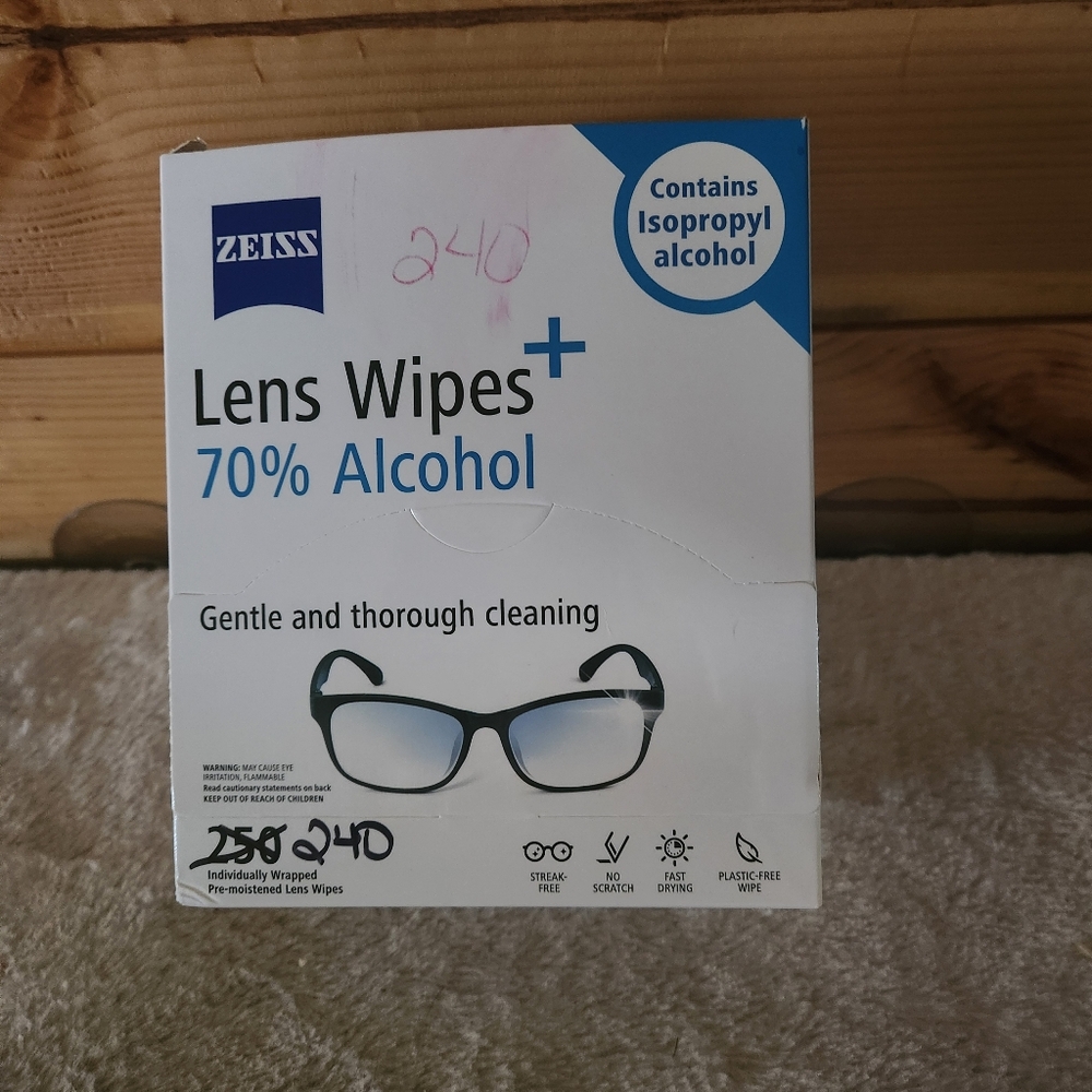 Zeiss Lens Wipes. 240 Individually Wrapped, Pre-Moistened Lens Wipes.